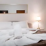 Bed & Breakfast Vitti's 6 3*